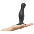 Strap-on-me Curvy L - Wellenförmiger Dildo mit Saugnapf (schwarz)