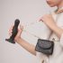Strap-on-me Curvy L - Wellenförmiger Dildo mit Saugnapf (schwarz)